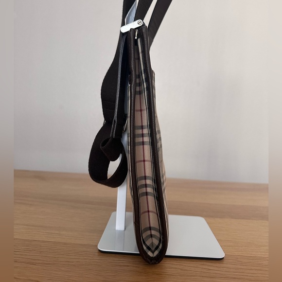 Burberry Crossbody Bag - Picture 4 of 15